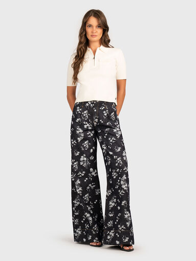 Wide leg jeans with floral print - 5