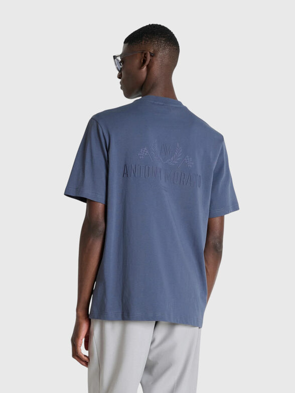 Cotton T-shirt with a design on the back - 2