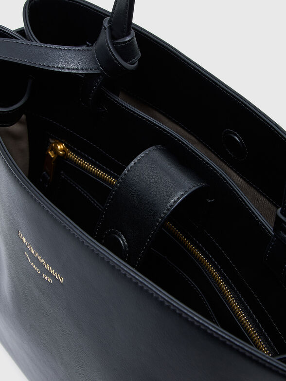 Beige bag with gold accents - 6
