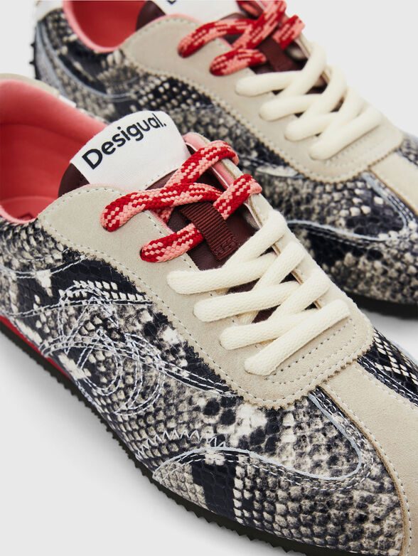 Sports shoes with animal print and logo - 4