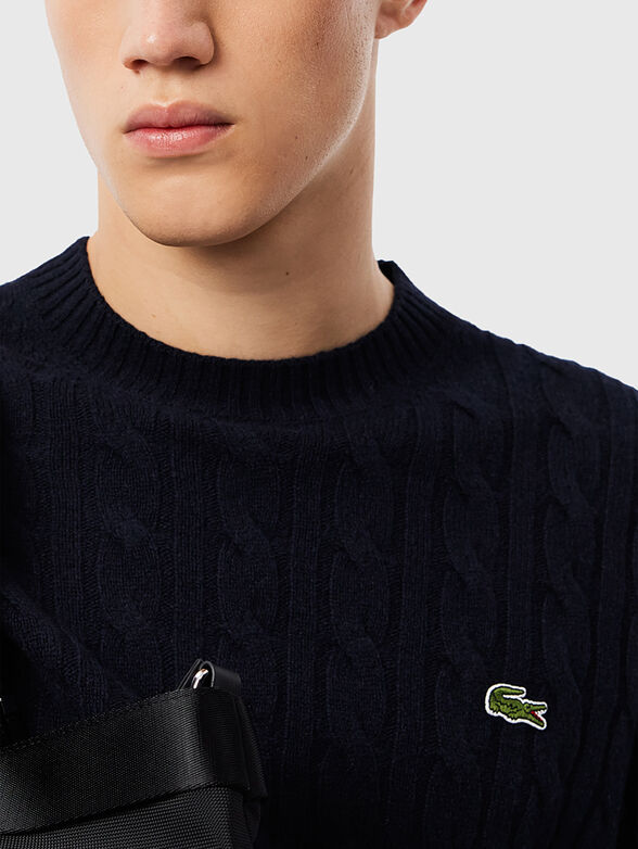 Sweater with oval neckline - 4