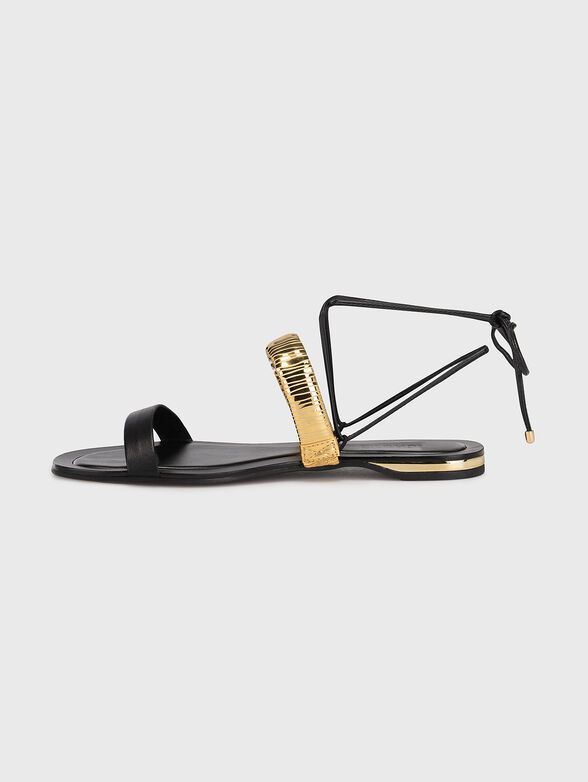 Beige flat sandals with gold accent - 4