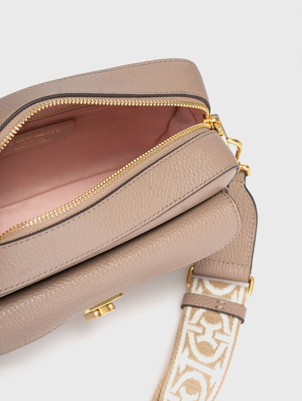 Crossbody bag with accent strap - 6