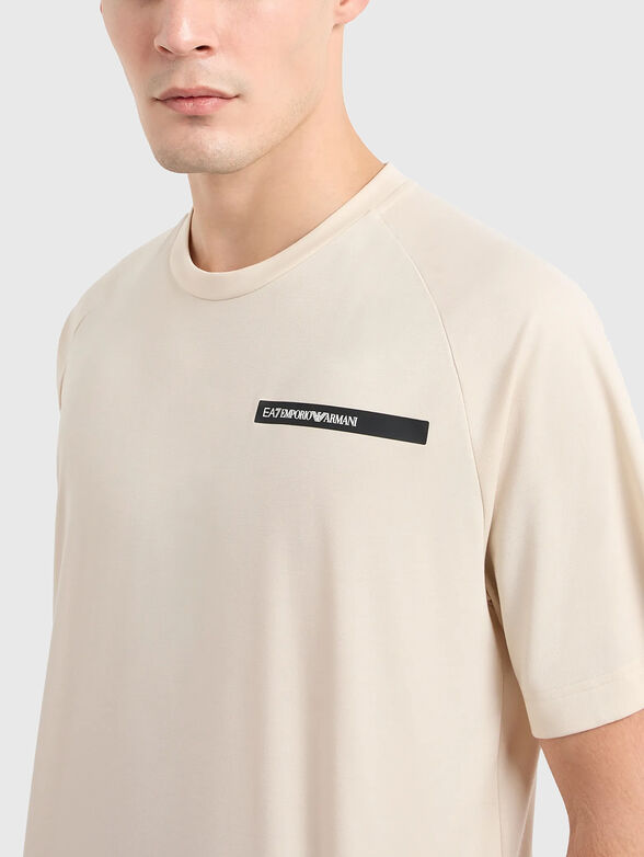 T-shirt with rubberized logo accent - 4
