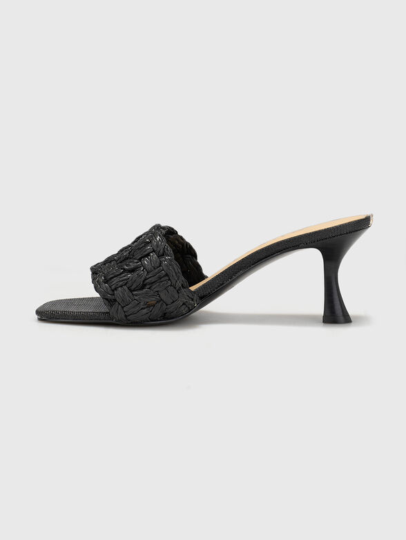 Heeled shoes with a woven texture - 4