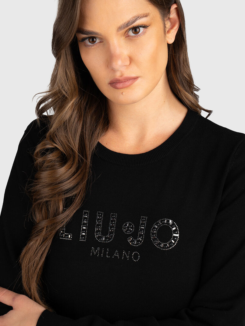 Sweater with logo made of appliqued rhinestones - 3