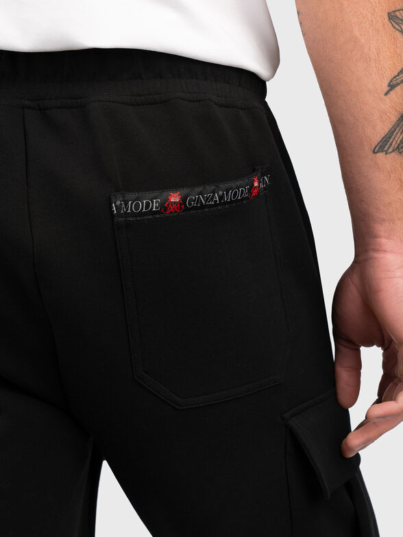 JSP004 black sports pants with cargo pockets - 4