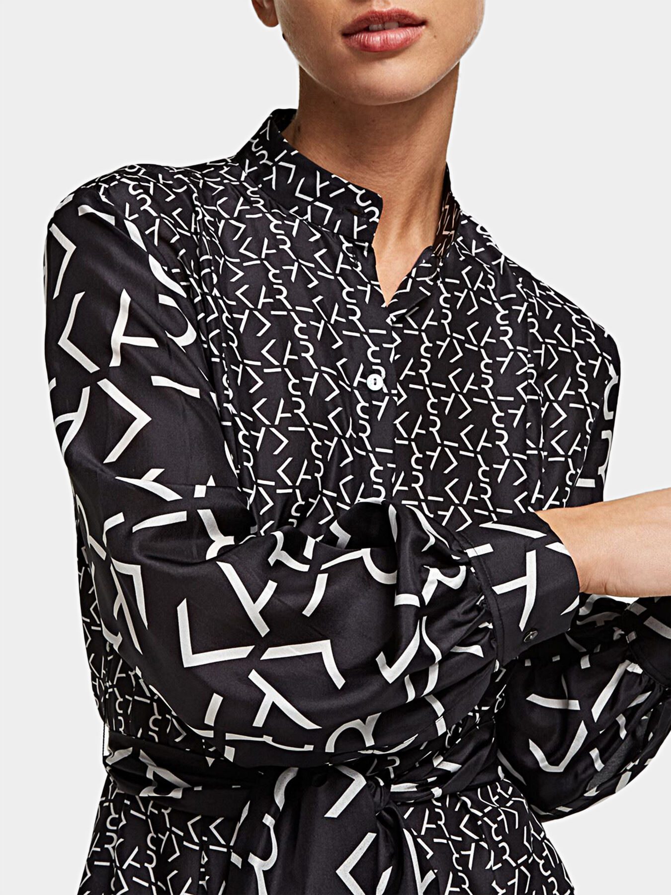 2021SS】KARL LAGERFELD シルクシャツ