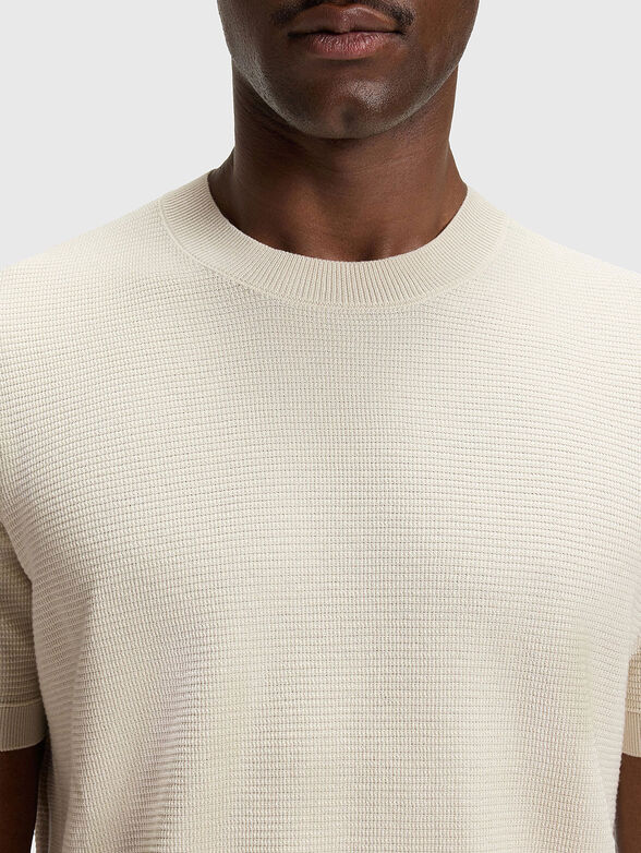 Knitted sweater with short sleeves - 4