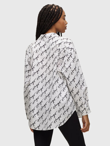 White shirt with logo motifs - 3