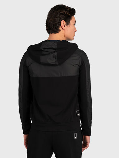 Hooded sweatshirt with zip - 3