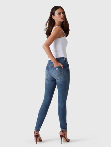 Jeans in blue color with logo patch - 4
