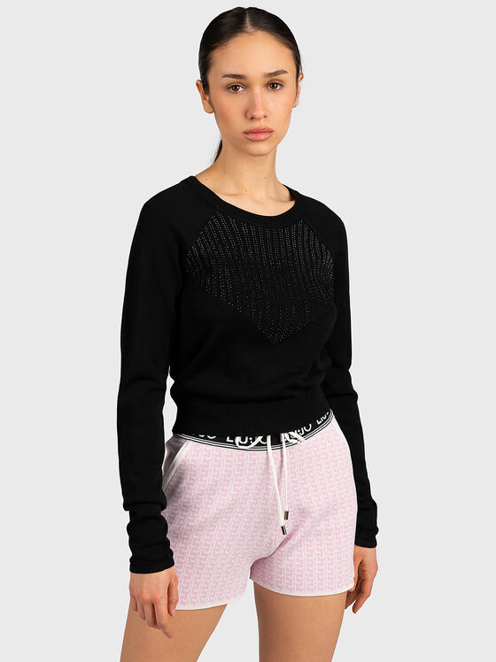 Черен пуловер с апликирани капси - 1