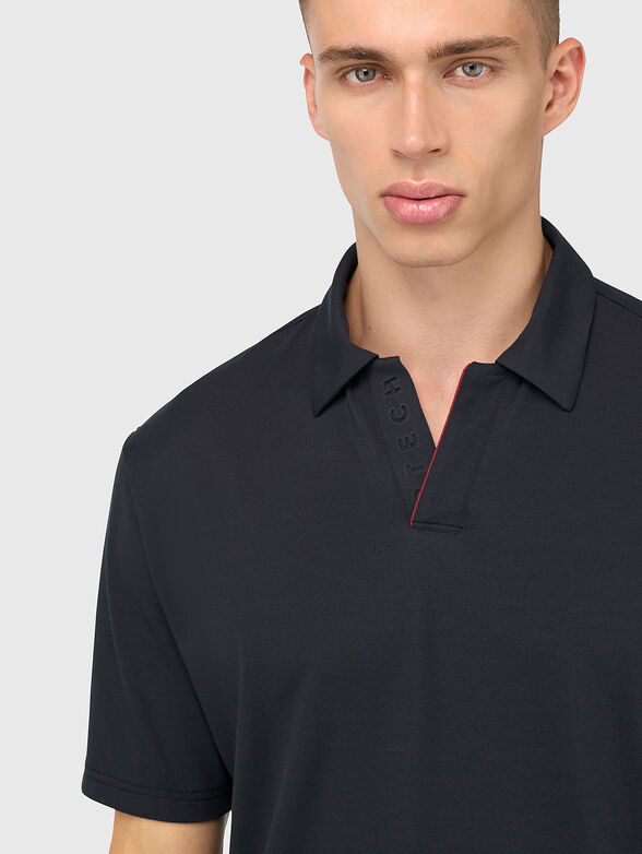 Polo shirt with accent on the collar  - 4