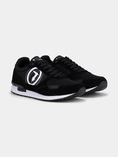 Sports shoes with logo - 2
