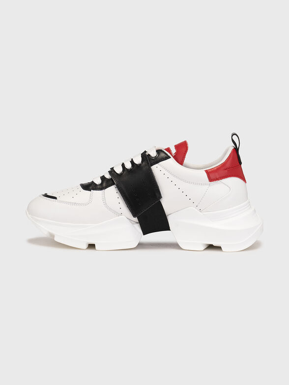 Leather sneakers with coloured inserts - 4