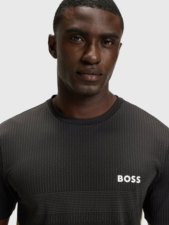 T-shirt with oval neckline and logo - 4