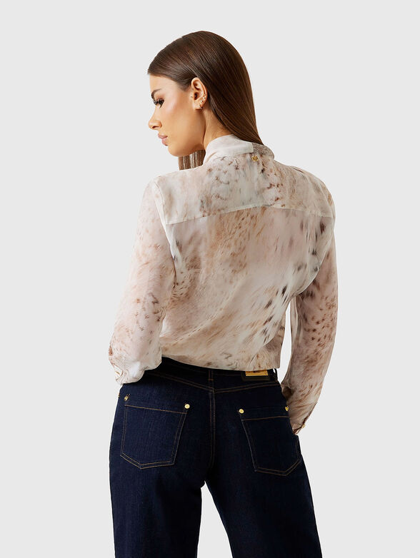 VERITY shirt with accent neckline - 3