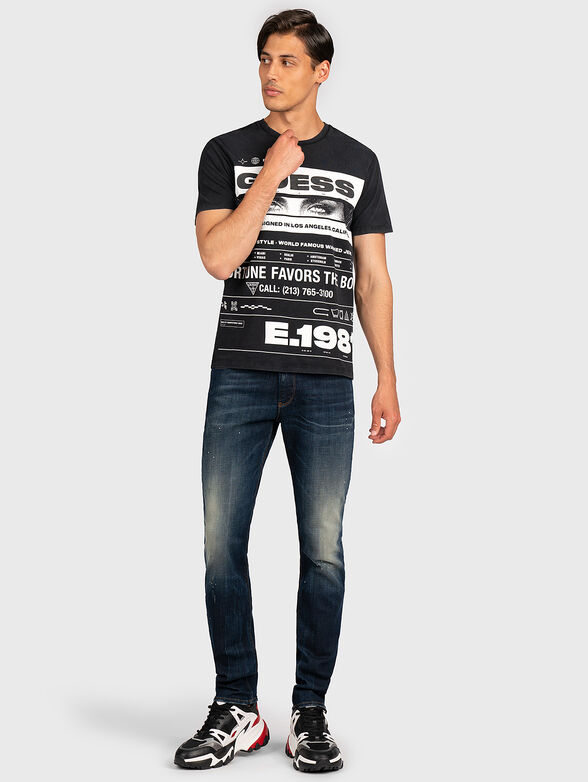 Black T-shirt with maxi print - 4