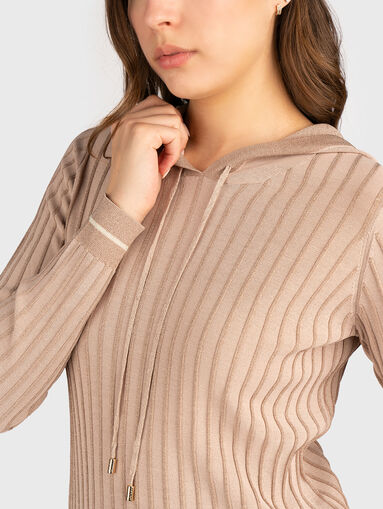 Sweatshirt with hood and logo - 4