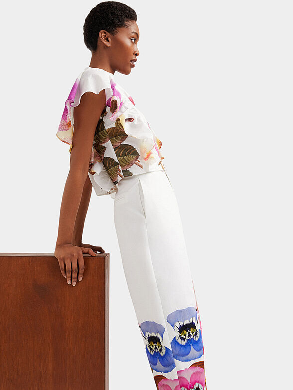 White trousers with floral print - 5