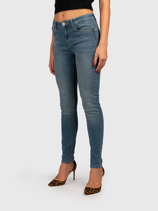 Skinny jeans with a mid waist