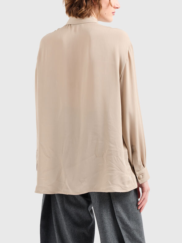 Silk shirt with button - 2