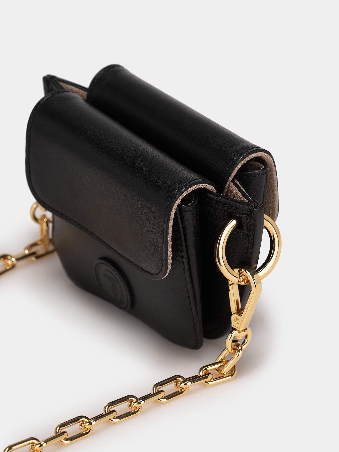 ファッションシーンで話題のこれから流行るブランド12選 AMARYLLIS crossbody TRUSSARDI brand chain golden with bag バッグ