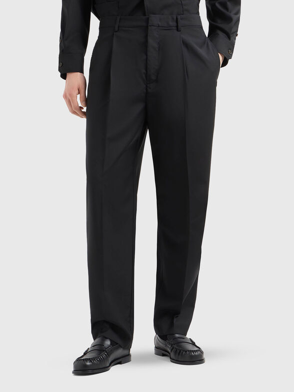 Wool trousers with pleats - 1