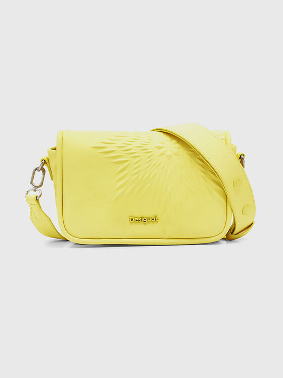 Малка кросбоди чанта в жълт цвят - 1
