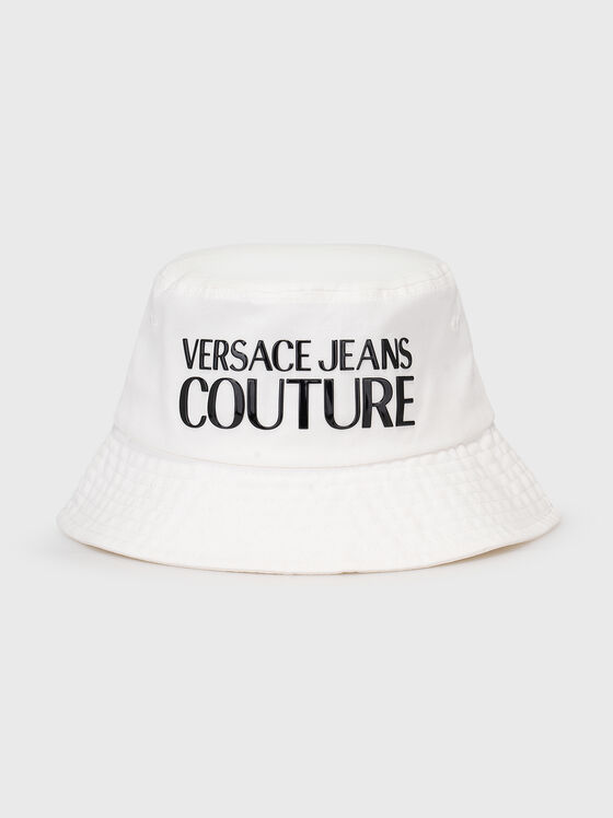 Бяла шапка тип бъкет с лого  - 1