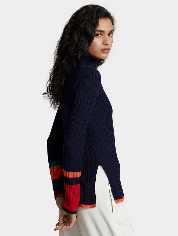 Turtleneck wool sweater and accent sleeves - 3