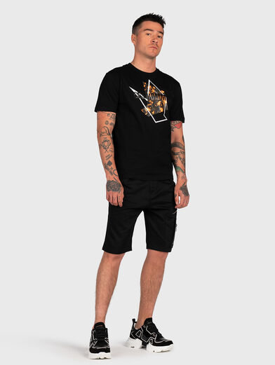 Black T-shirt with camouflage print - 2