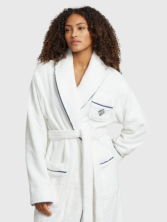 Bathrobe with embroidery - 4