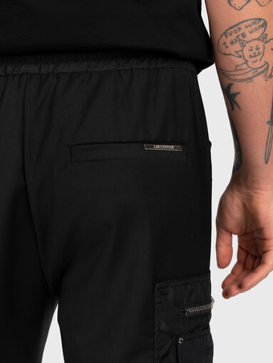 Cargo pants with zippers - 4