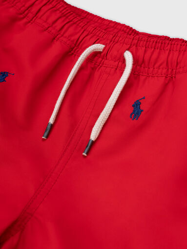 Red shorts with logo effect - 3