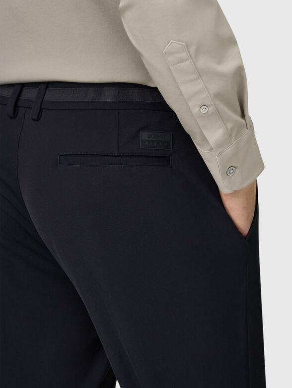Straight-leg trousers with pockets - 3