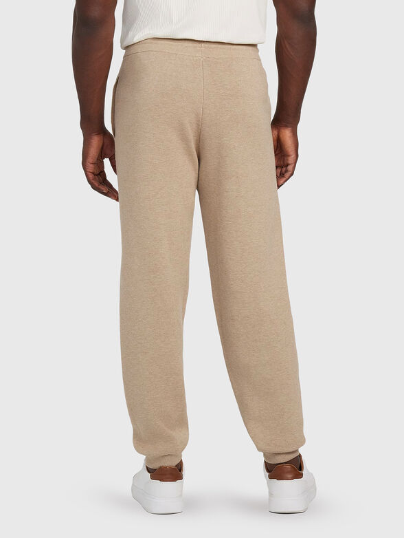 Jogger with embossed logo - 2