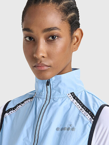 Black sports vest with logo detail - 5