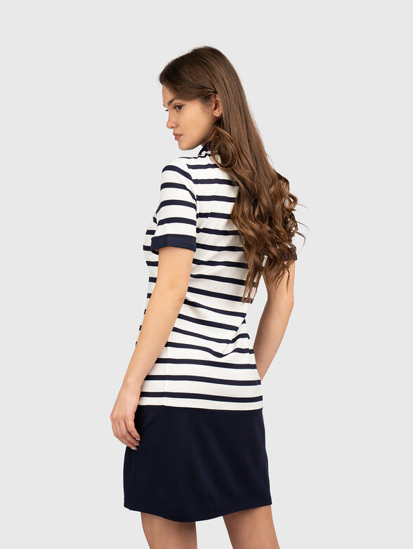 Mini dress with accent collar - 2