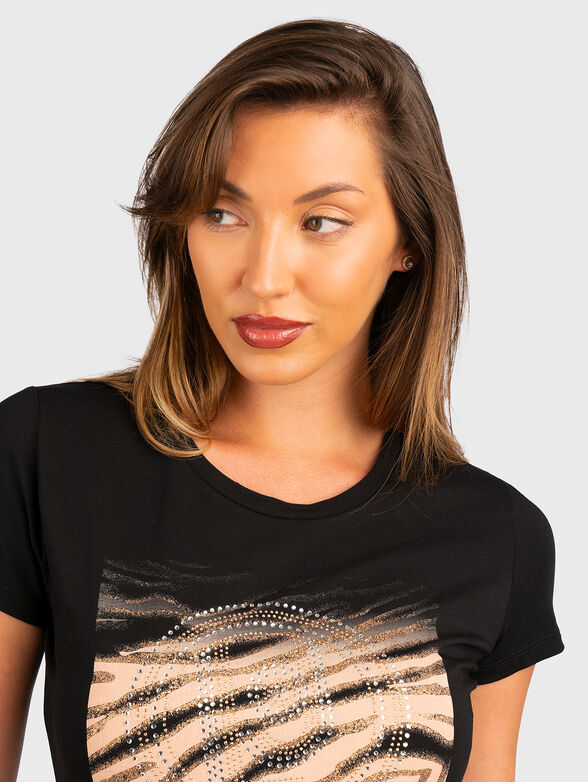 T-shirt with print and rhinestones - 4