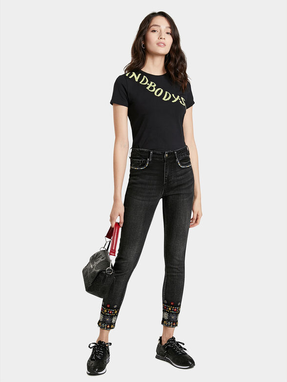 LESLIE jeans with colorful embroideries - 3
