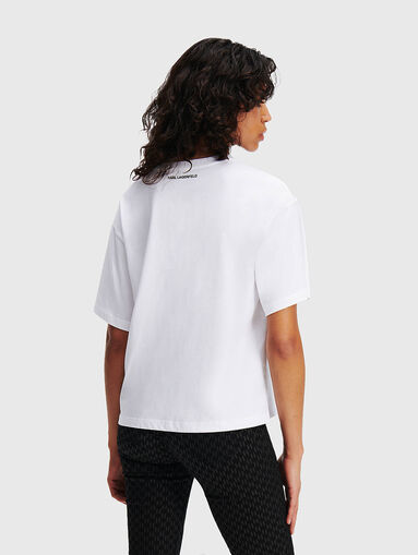 T-shirt with a fancy logo - 3