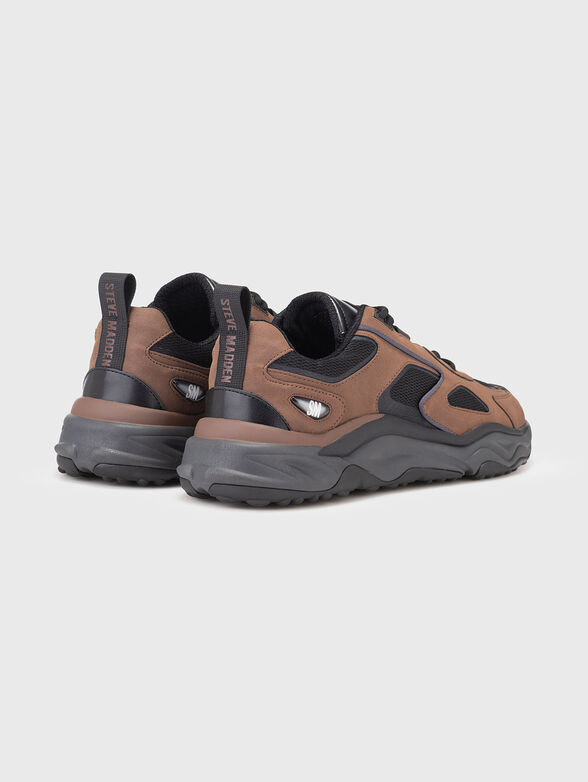 Sports shoes with logo detail - 3