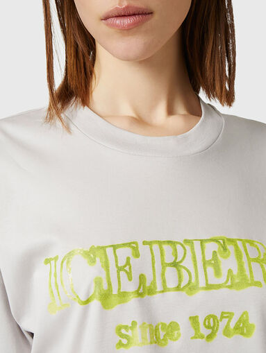 Round neck T-shirt - 5