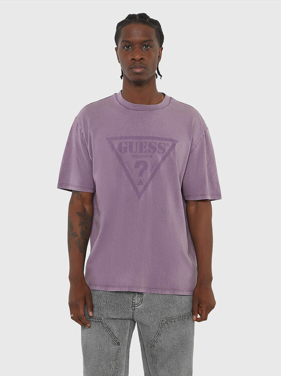 Vintage style black t-shirt with triangular logo - 1