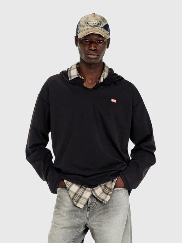 Blouse with a V-neck and a hood - 1