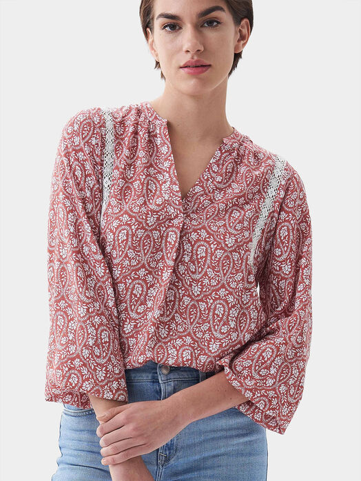 Blouse with print and lace details