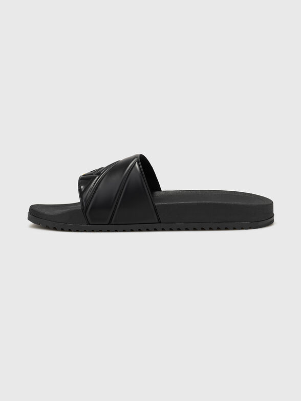 Beach slippers with logo detail - 4