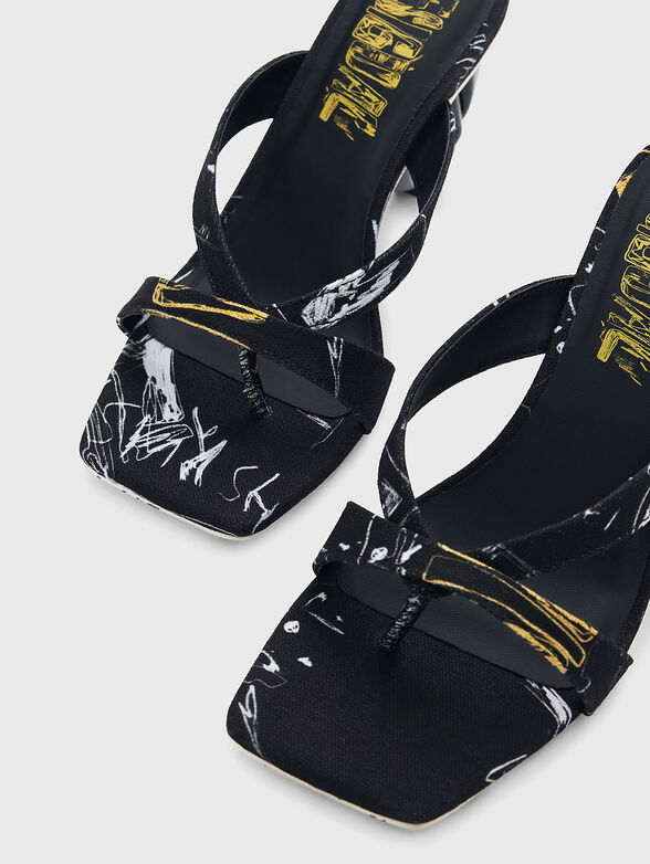 Sandals with accent heel  - 4